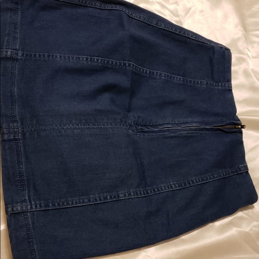 Denim skirt